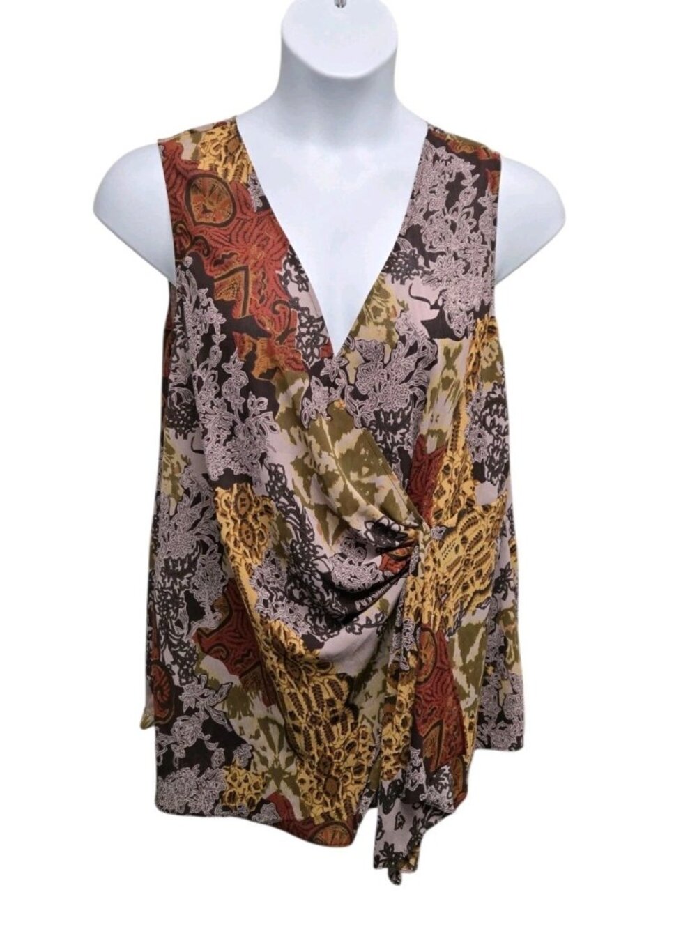 Monroe And Main Surplice Tank Top Size 1X Floral Print Casual Spring Summer